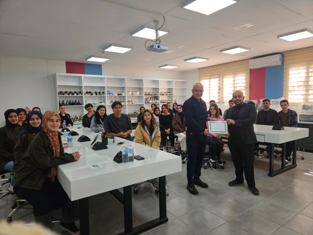 Sağlık Bilimleri Üniversitesi Hamidiye SHMYO Meslek Yolculuğum Başlıyor